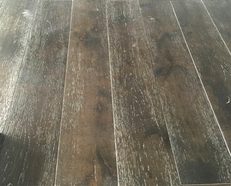 Recommendation on Hardwood Flooring Maintenance in Winter 